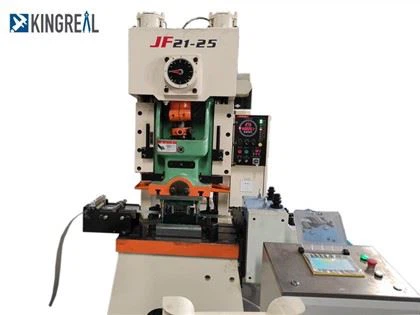 Plafon C Channel Carrier Fè machin